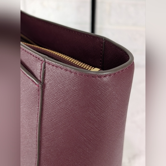 Tory Burch Robinson Leather Tote dust Bag Purse Wine/Burgundy Gold Large Space - Picture 10 of 16